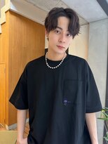 ルービックセカンド 和歌山(Rubik's 2nd)&nbsp;黒髪クール/センターパートスタイル