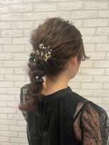 ヘアアプセウス (hair APCEWS) ゆるふわ編みおろしスタイル