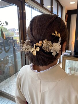 スタジオ ジョイ STUDIO Joy 下垂木店 シンプルシニヨン