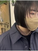 ぱつっとボブ×顔周りレイヤー×冬カラー