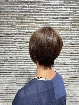 ビスイル 秋葉原店(Vis ill) 大人可愛いブラウンカラー