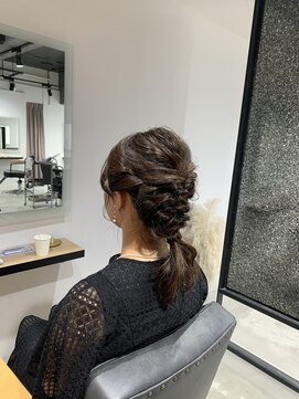 アリーズ シブヤ(ALLYS shibuya) 編み下ろしアレンジ