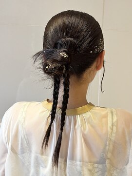 ジーナ 天神(Zina) カチモリヘア/ヘアセット/着物/小顔黒髪/大人ガーリー[福岡天神]