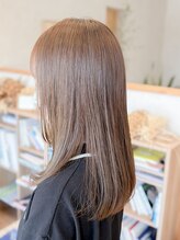 エホン(ehon)&nbsp;ヘルシーな透明感ベージュカラーは残暑にもおすすめ★