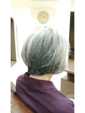 イースタイル 豊田大林店(e style) グレイショートヘア♪