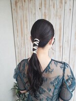 ルシード スタイル オルガ(LUCIDO STYLE Orga)&nbsp;20代30代 紐アレンジ シンプルタイトポニー