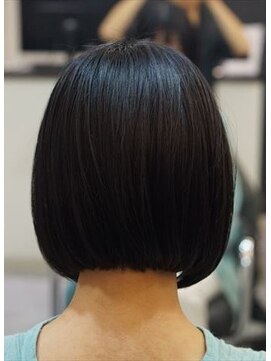 バンドール(Bang-doll) ワンレングスボブ（ミニボブ）