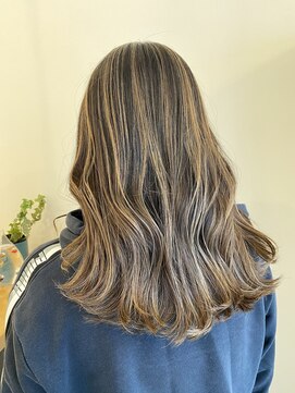 マジョリルゥ 寝屋川店(ma jolie.lou) ハイライト白髪ぼかしトリートメントカラー