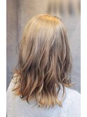 ゆるふわミディアムヘアー