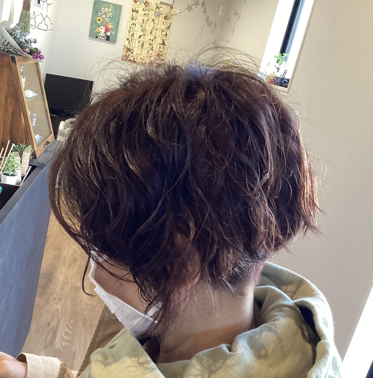 自然なショートヘアスタイルならウィッグ通販店SUGARCRANZで♪