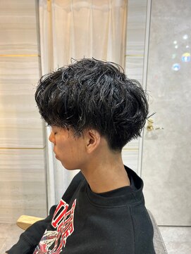 ヴィ 大宮(Vii) ダークアッシュ/カルマパーマ/アッシュブラック[メンズ/大宮]