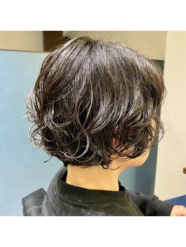 ヒュッゲ ヘアーワークス(hygge hair works) ゆるっとパーマボブ