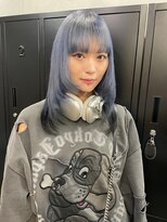ジーナ(XENA) 似合わせカット×アイスブルー×渋谷