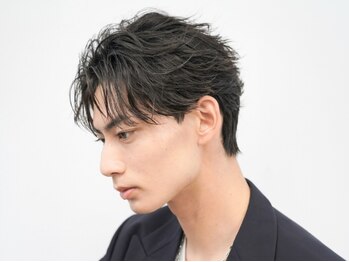 レタッチ バイ フィフス 銀座(RETOUCH by fifth)の写真/《最新トレンドデザイン》シャープな毛流れのフェザーパーマで、プライベートとの2WAYスタイルがオススメ◎