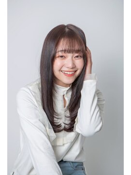 ルフュージュ バイ プロデュース 相模大野店(Refuge by Produce) チョコレートブラウン/レイヤーカット/ストレートロング