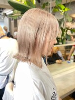サンクマーケット 渋谷(cinq MARKET)&nbsp;渋谷ブリーチカラータッセルボブ顔周りレイヤー切りっぱなしボブ