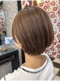ショートボブ