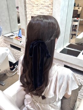 ヴィサージュプラス(VISAGE plus) イベントにぴったりハーフツインアレンジ♪