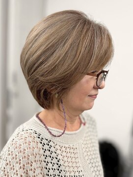 ジエクトアイロ 江坂駅前 似合わせショートボブ/フェザーショート/細めハイライト