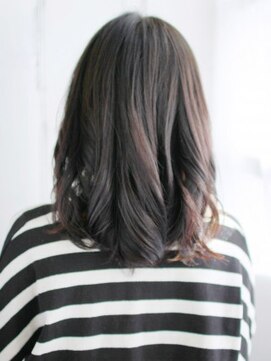 ナル 白山神社参道通り店(nalu) ツヤ感カラーのカールボブスタイル