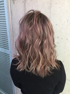 ガルボ ヘアー(garbo hair) 《話題のダメージレス♪》ホワイトルージュカラーのご紹介♪