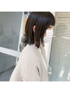 ミント(mint) 切りっぱなしボブ/外ハネボブ/ボブ/グレー