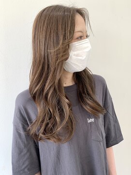 フォーク FOLK 【FOLK】透明感薄淡ベージュ☆似合わせゆる巻きロング♪