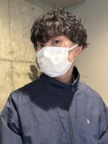 キュー(Cue_)&nbsp;無造作メンズマッシュパーマ骨格矯正カット（表参道原宿）