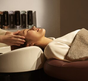 【神谷限定】カット+カラー+ヘッドスパ￥17.600→￥15.840〜