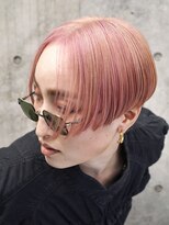 ピークアブー 原宿ハラカド(PEEK-A-BOO) 前下がりショート ハイトーンピンク ピークアブー原宿 西尾