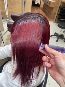 アース 佐世保早岐店(HAIR&MAKE EARTH) ワインレッド