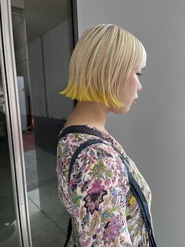 ワンダーヘアーグルーミング(WANDER Hair grooming) 抜きっぱなしブロンド× 裾イエロー　ブリーチデザインカラー