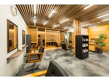モデロ(Modelo)の雰囲気（解放感のある明るい店内で最幸の時間をお過ごし下さい。）