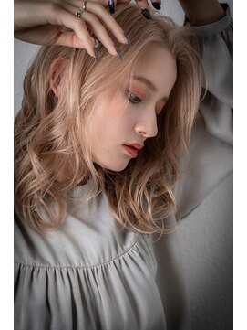 モッズヘア 越谷(mod's hair) 透明感ハイトーンカラー抜け感小顔かきあげロングv越谷20代30代