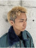金髪スパイキーショート