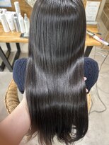 ココルアナ(coco luana)&nbsp;ブリーチ、ハイトーン、ケアブリーチ、韓国、前髪カット