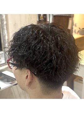 ティアラ 桜木町(TIARA) 【MEN'S HAIR】刈り上げ×ツイストスパイラルパーマ