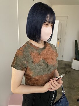 エイチ(811) くびれヘアアプリコットオレンジハイライトカラーウルフカット