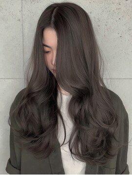 ディスオモテサンドウ 表参道(This OMOTESANDO) ★