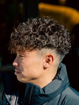 アンドザバダス(&THE BADASS)の写真/【明石/西明石】仕事帰りに男を磨く!明石では珍しいナイトバーバー☆夜の時間帯も受付中☆