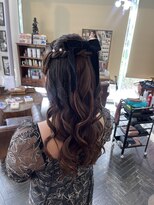 バイブアンドアネックス(VIBE & ANNEX)&nbsp;ゆるふわ巻きハーフアップ