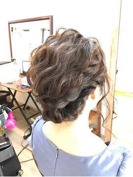ロカット サロン(Roquat Salon) ゆるふわロングアップアレンジ【ヘアセット　立川南口/立川】