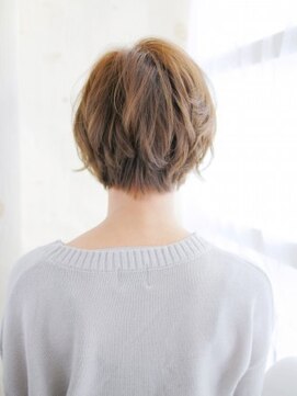 ヘアメイク ナル(hair make nalu) 大人可愛い外ハネショートヘア