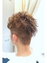 ヘアー デザイン レガリタ(Hair Design LEGALITA)&nbsp;刈り上げ　スパイラルパーマ　ヘア