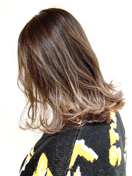 アイティー バイ アルバム 浦和店(IT by ALBUM) ハイライトグラデーション_セシルカットココアブラウン_ba295243