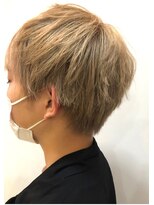 ビオトープ(Bio Top)&nbsp;ベージュゴールド×マッシュヘア◎30代40代50代