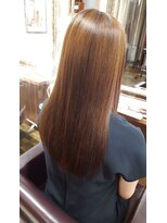 モアナ 逗子(MOANA)&nbsp;さらさらつやつやストレートヘア♪