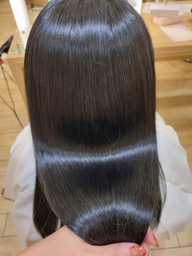 オリーブスバイネオリーブ(Olive's by neolive) 斜めバング/グレージュカラー/デザインカラー/髪質改善/新宿