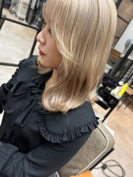 ナンバー ブラオ 名古屋栄(N° blao) アッシュ　ダークグレー　グレージュ　ブリーチなし　インナー