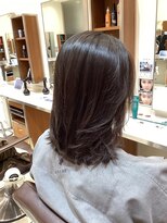 ピークアブー アヴェダ アトレ恵比寿(PEEK-A-BOO AVEDA) 前上がりグラデーションボブ